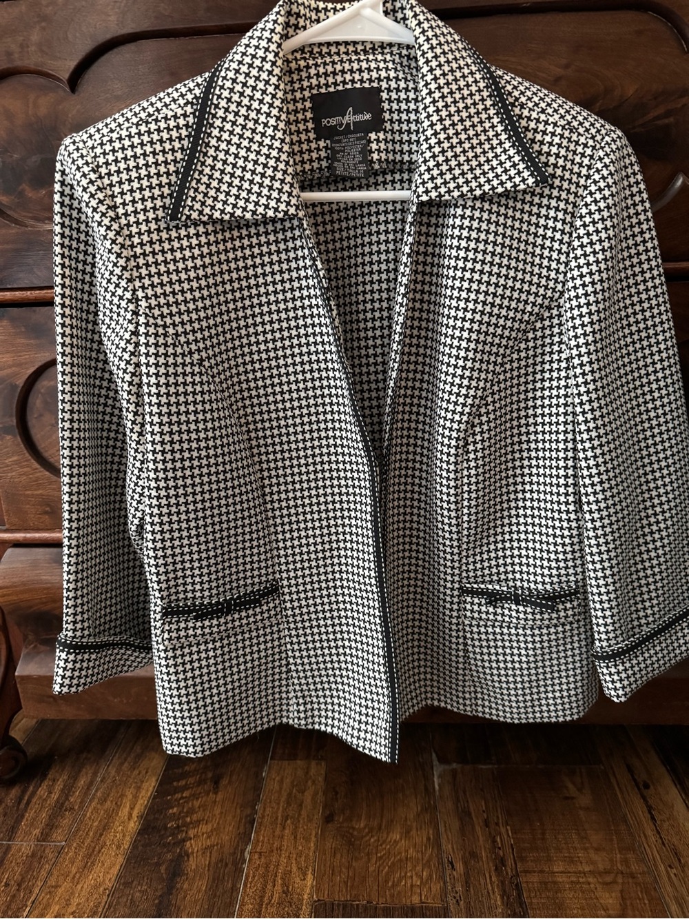Positive Attitude Black & White Houndstooth Zip-Front Blazer